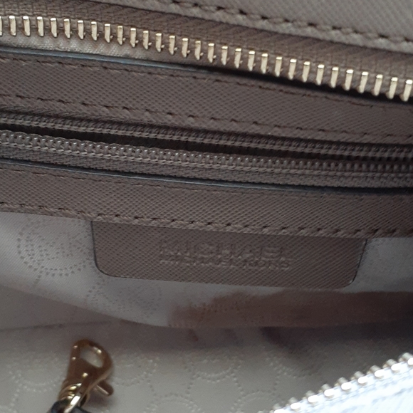 Michael Kors Handbag NWOT - Picture 4 of 5